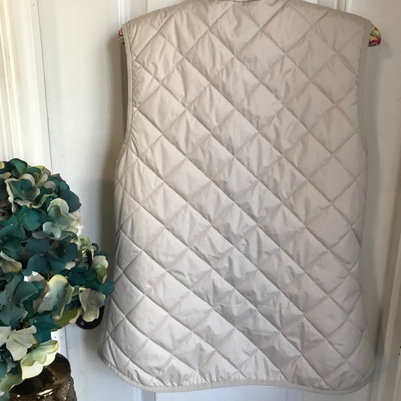 Old Navy Thin Quilted Puffy Vest - Picture 2 of 3